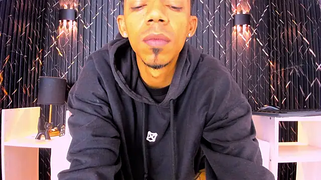 Gregory Sforza online show from April 11, 3:25 am