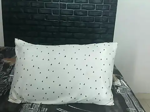 clover cams1874 online show from December 3, 7:57 pm