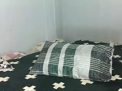 Snapshot of clover_cams1874 chatting on October 7, 5:25 pm clover cams1874 online show from October 7, 5:25 pm