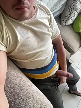 Snapshot of Gusta_bi chatting on June 21, 6:14 pm Gusta bi online show from June 21, 6:14 pm