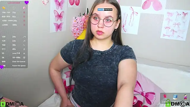 Lilysweet13 online show from September 29, 8:32 am