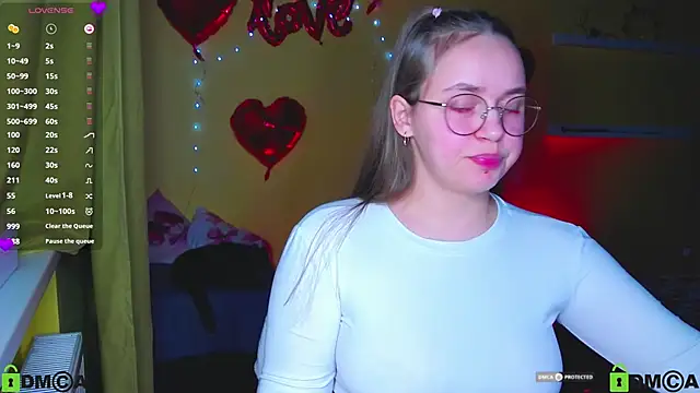 Lilysweet13 online show from February 26, 9:04 pm