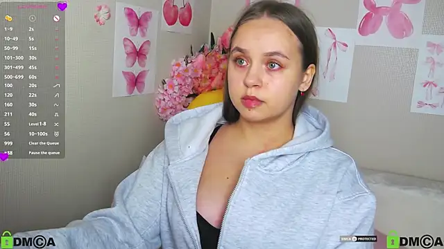 Lilysweet13 online show from October 10, 12:39 pm