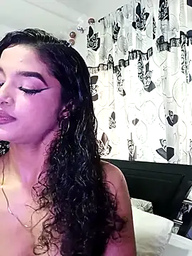 Snapshot of Aphrodite-777 chatting on March 17, 2:23 pm Aphrodite-777 online show from March 17, 2:23 pm