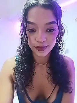 Snapshot of Aphrodite-777 chatting on January 18, 11:19 pm Aphrodite-777 online show from January 18, 11:19 pm