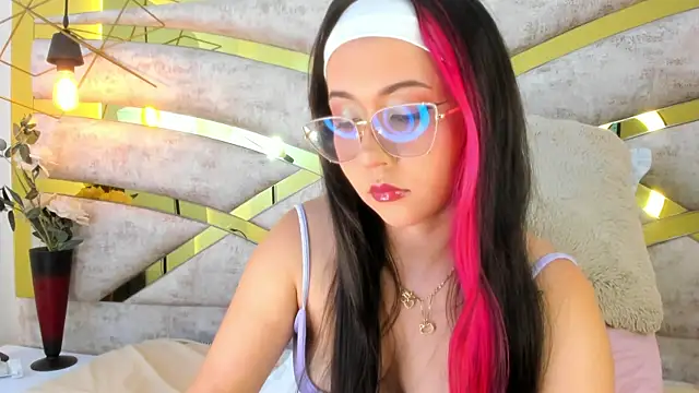 Sofiia Rossee  online show from January 8, 8:04 pm