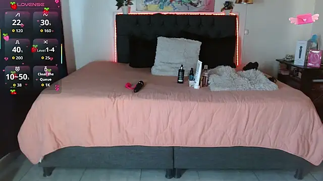 Snapshot of mia_velvet1 chatting on November 7, 12:42 pm mia velvet1 online show from November 7, 12:42 pm