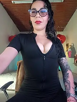 Snapshot of mia_velvet1 chatting on January 13, 2:54 pm mia velvet1 online show from January 13, 2:54 pm