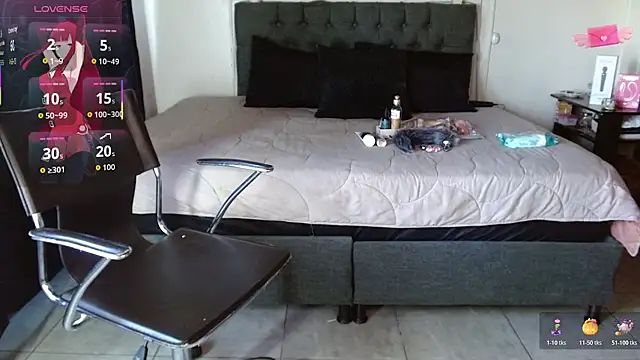 Snapshot of mia_velvet1 chatting on November 12, 1:37 pm mia velvet1 online show from November 12, 1:37 pm