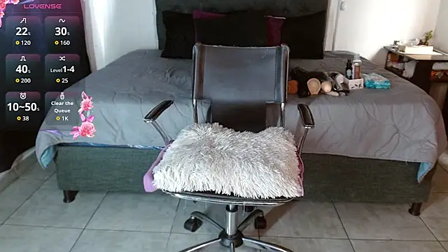 Snapshot of mia_velvet1 chatting on September 27, 2:12 pm mia velvet1 online show from September 27, 2:12 pm