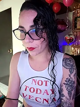 Snapshot of mia_velvet1 chatting on February 17, 2:36 pm mia velvet1 online show from February 17, 2:36 pm