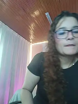 Snapshot of Rose_Thompson1 chatting on June 25, 1:27 pm Rose Thompson1 online show from June 25, 1:27 pm
