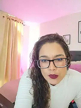 Rose Thompson1 online show from January 12, 1:51 pm