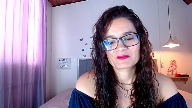 Rose Thompson1 online show from March 15, 2:23 pm