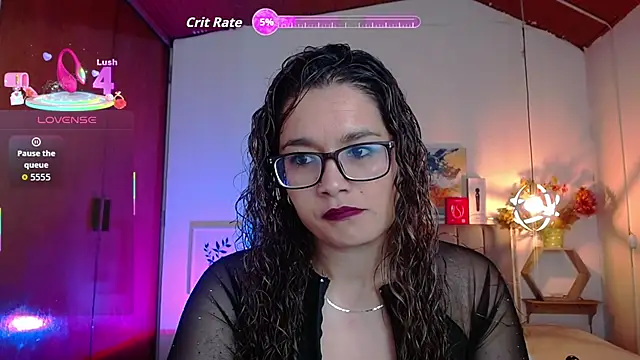 Rose Thompson1 online show from October 6, 1:45 pm