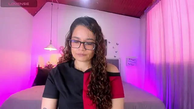 Rose Thompson1 online show from April 18, 1:35 pm