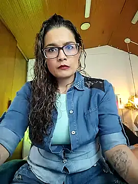 Rose Thompson1 online show from October 3, 1:34 pm