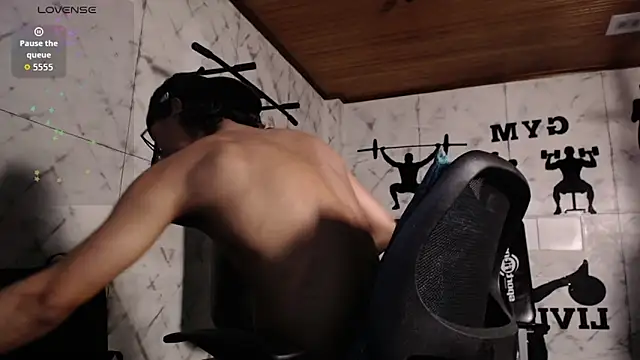 labrinthteasing online show from February 9, 2:04 pm