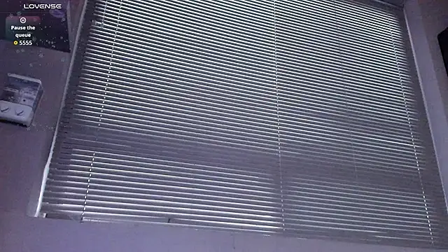 labrinthteasing online show from March 4, 3:20 pm