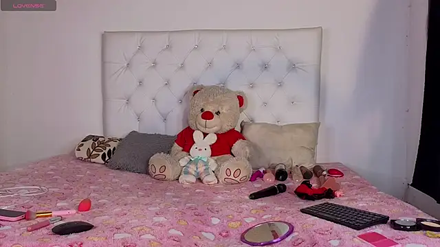 megan stathann online show from April 5, 11:44 pm