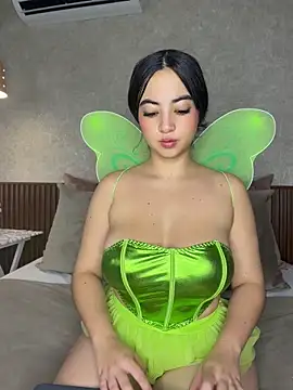 alisonnwalker2025 online show from May 27, 12:12 pm