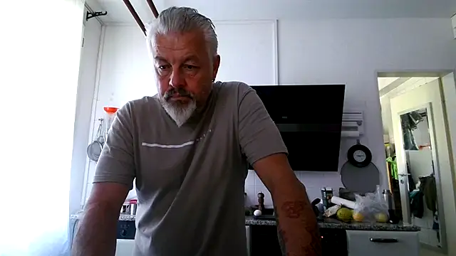 Berg Boy online show from June 27, 7:14 am