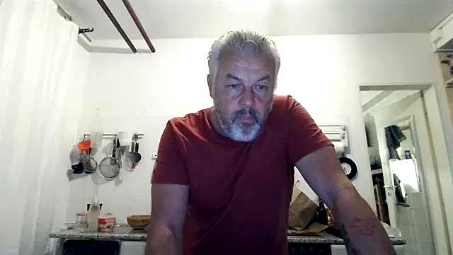 Snapshot of Berg_Boy chatting on September 20, 4:28 am Berg Boy online show from September 20, 4:28 am