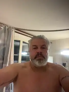 Berg Boy online show from November 26, 9:37 pm