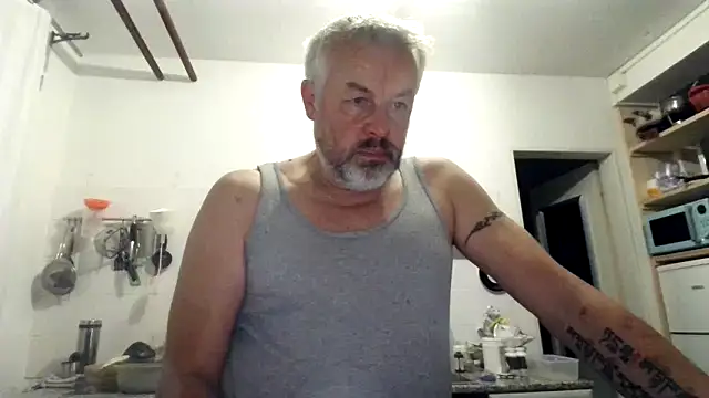 Berg Boy online show from October 27, 5:19 am