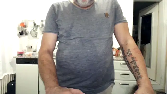 Snapshot of Berg_Boy chatting on September 16, 3:51 am Berg Boy online show from September 16, 3:51 am