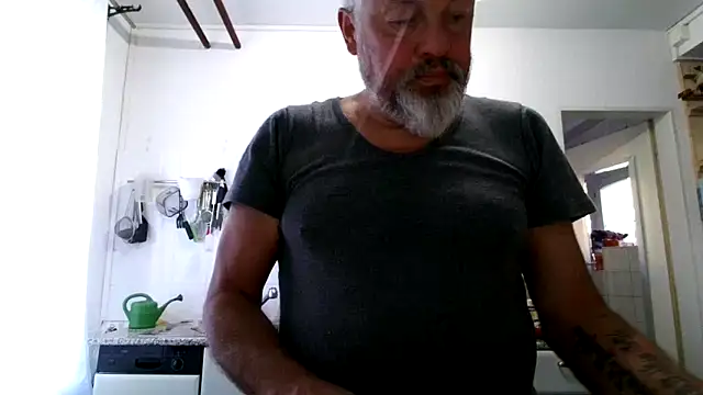 Berg Boy online show from March 19, 6:46 am