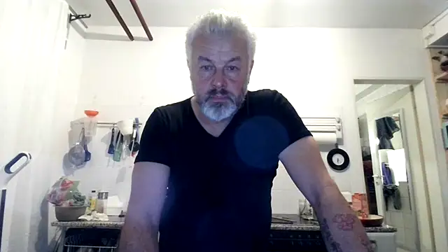 Berg Boy online show from November 26, 5:29 am