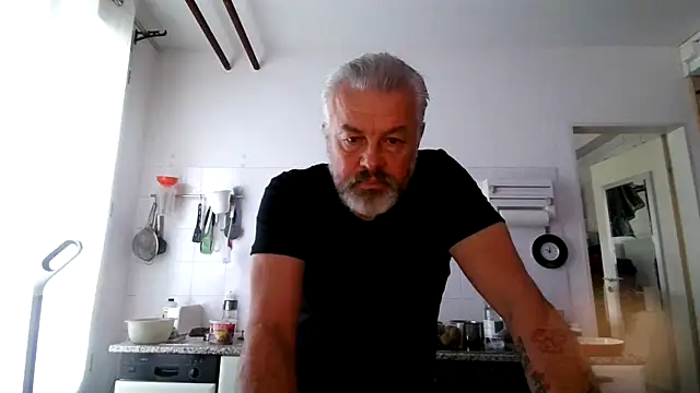 Berg Boy online show from November 30, 8:59 am