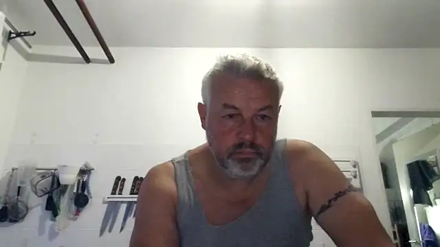 Snapshot of Berg_Boy chatting on September 26, 5:14 am Berg Boy online show from September 26, 5:14 am