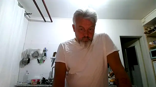 Berg Boy online show from April 19, 9:17 pm