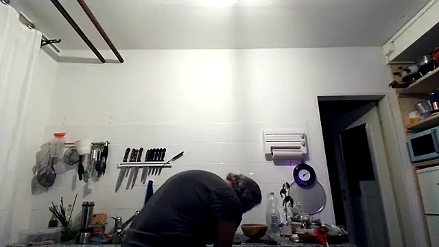 Snapshot of Berg_Boy chatting on January 14, 6:11 pm Berg Boy online show from January 14, 6:11 pm