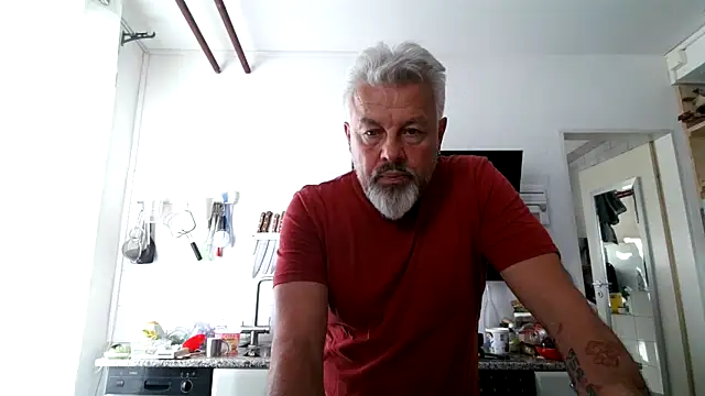 Berg Boy online show from April 7, 3:58 pm