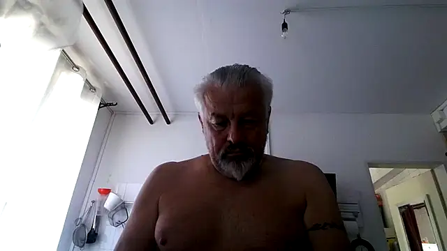 Berg Boy online show from July 12, 1:01 pm