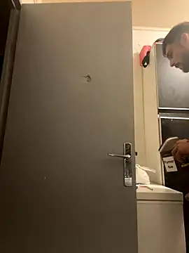 Hugo34bg online show from November 7, 2:27 am