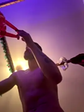 Hugo34bg online show from December 20, 2:47 am