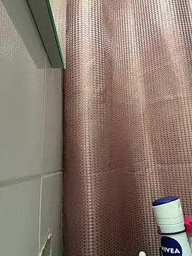 Hugo34bg online show from April 10, 4:52 am