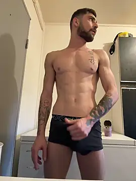 Hugo34bg online show from February 25, 6:35 am