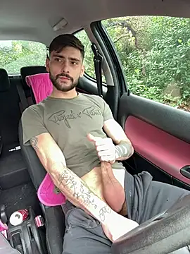 Hugo34bg online show from February 19, 9:50 am