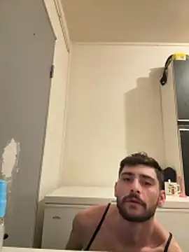 Hugo34bg online show from February 13, 4:12 am