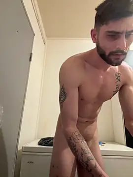 Hugo34bg online show from February 24, 5:19 am