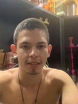 Snapshot of craxybaby chatting on March 20, 2:29 am craxybaby online show from March 20, 2:29 am