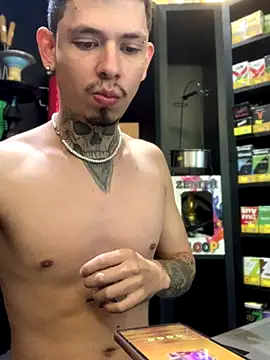 Snapshot of craxybaby chatting on October 20, 2:28 pm craxybaby online show from October 20, 2:28 pm