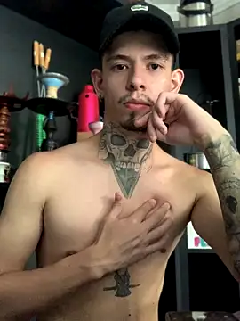 Snapshot of craxybaby chatting on October 16, 12:02 pm craxybaby online show from October 16, 12:02 pm