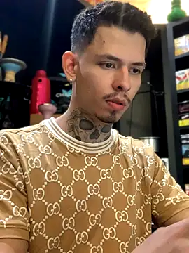 Snapshot of craxybaby chatting on November 5, 5:38 pm craxybaby online show from November 5, 5:38 pm