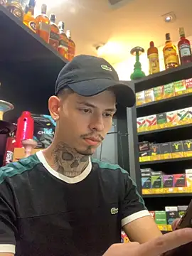 Snapshot of craxybaby chatting on November 8, 4:21 pm craxybaby online show from November 8, 4:21 pm